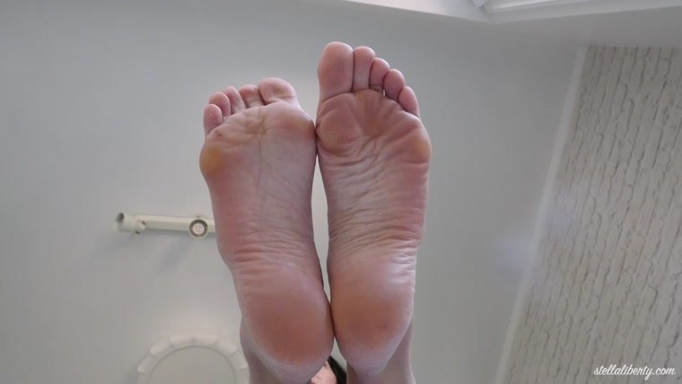 Stella Liberty - Soles of Your Dreams, Give into my Feet