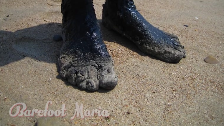 BareFoot Maria - Barefoot in the mud of the salt lake