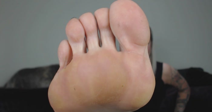 Worship Lily Boyd – Hot, Smelly, Sweaty Ankle Boot Humiliation