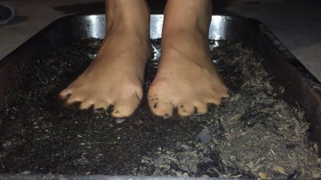 nataliefox - Muddy Feet…
