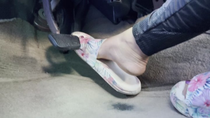 BrinaCandi - Brina Revving in my Slide Sandals