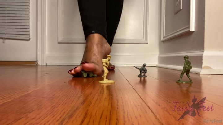 Fairy Feet - Giantess Soldier Crush