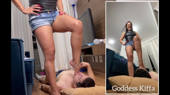 Goddess Kiffa - Hard and Sexy foot gagging 2 Angles